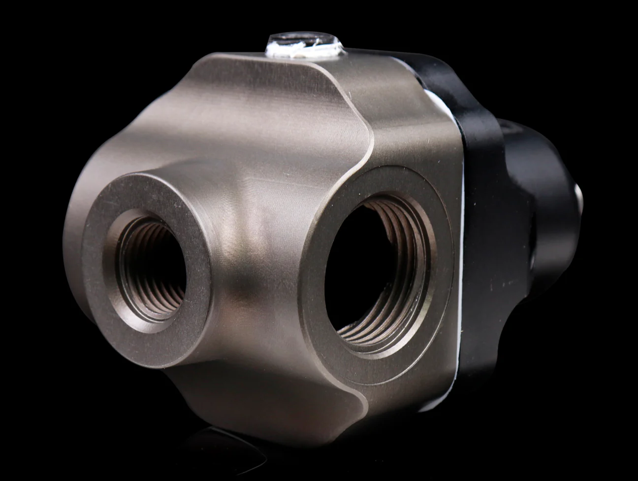 Grams Performance Adjustable Fuel Pressure Regulator - Image 5