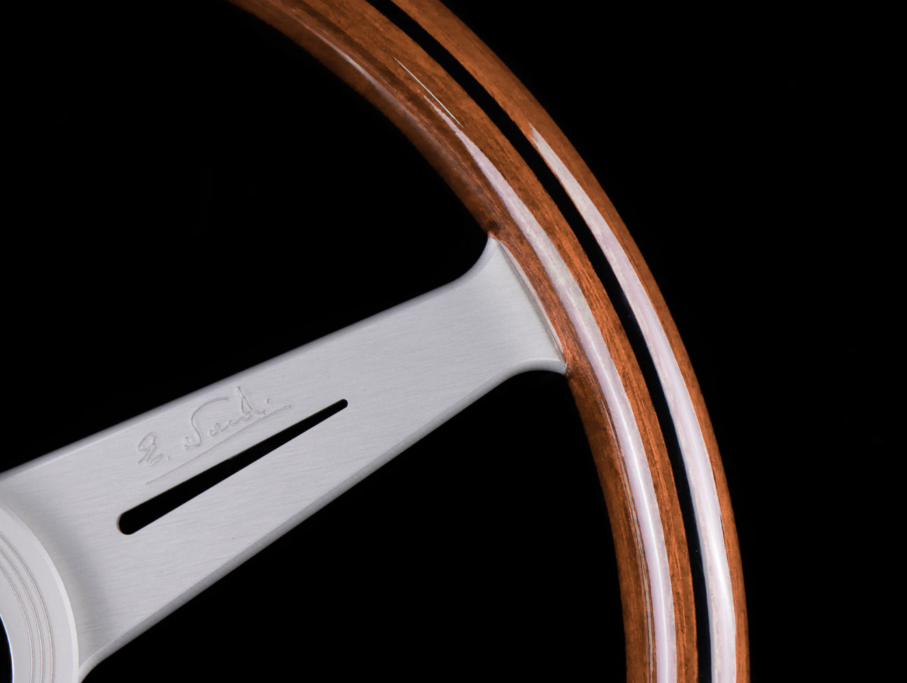 Nardi Classic Wood 360mm Steering Wheel w/ White Anodized Spokes - Image 4