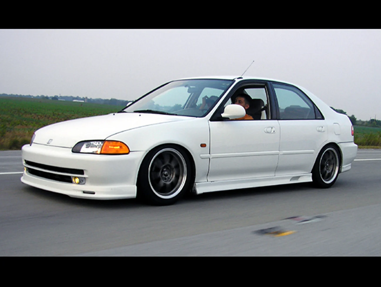 Spec-D Tuning OEM Style Yellow Fog Light Kit - 92-95 Civic Sedan - Image 7